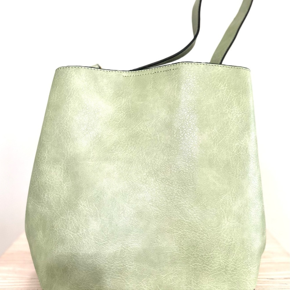 Women's Tote Handbag - Picture 2 of 4